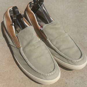 Men’s Tommy Bahama Tan Loafers/Boat Shoes size 11